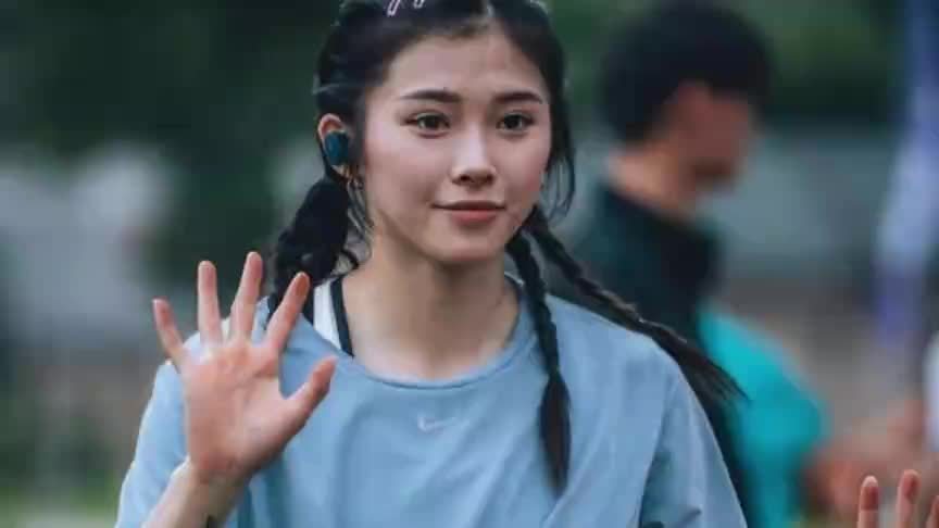 女版刘翔又美又飒！颜值不逊女明星，曾丢冠后放话下届全运会夺冠