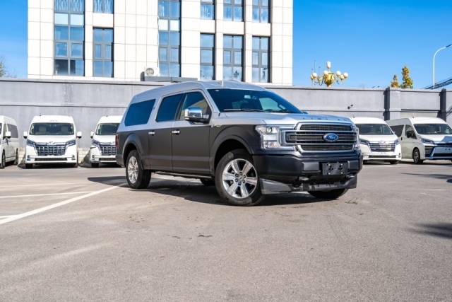 福特f150勇猛者suv30年保费西安提75万