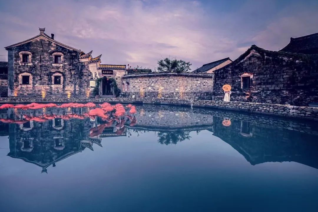 奉化这一千年古村美成了水墨画