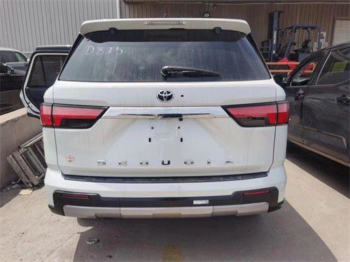 23款丰田红杉本月冲量钜惠80余万色全裸