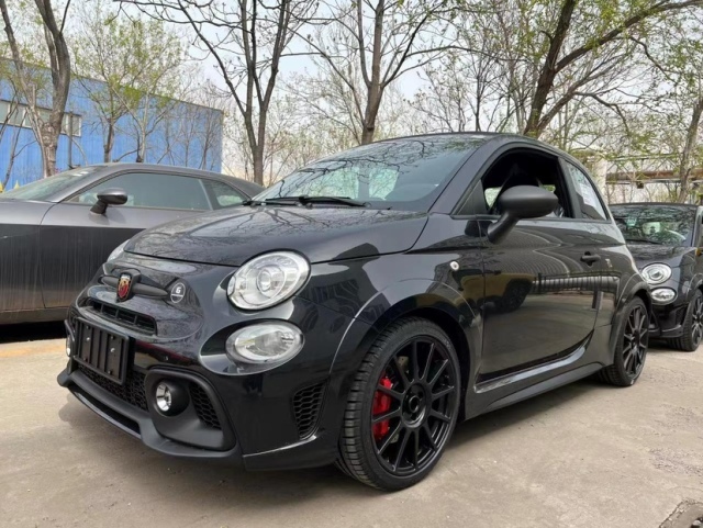 22款菲亚特阿巴斯<font color='red'>ABARTH</font> 695价格可优惠