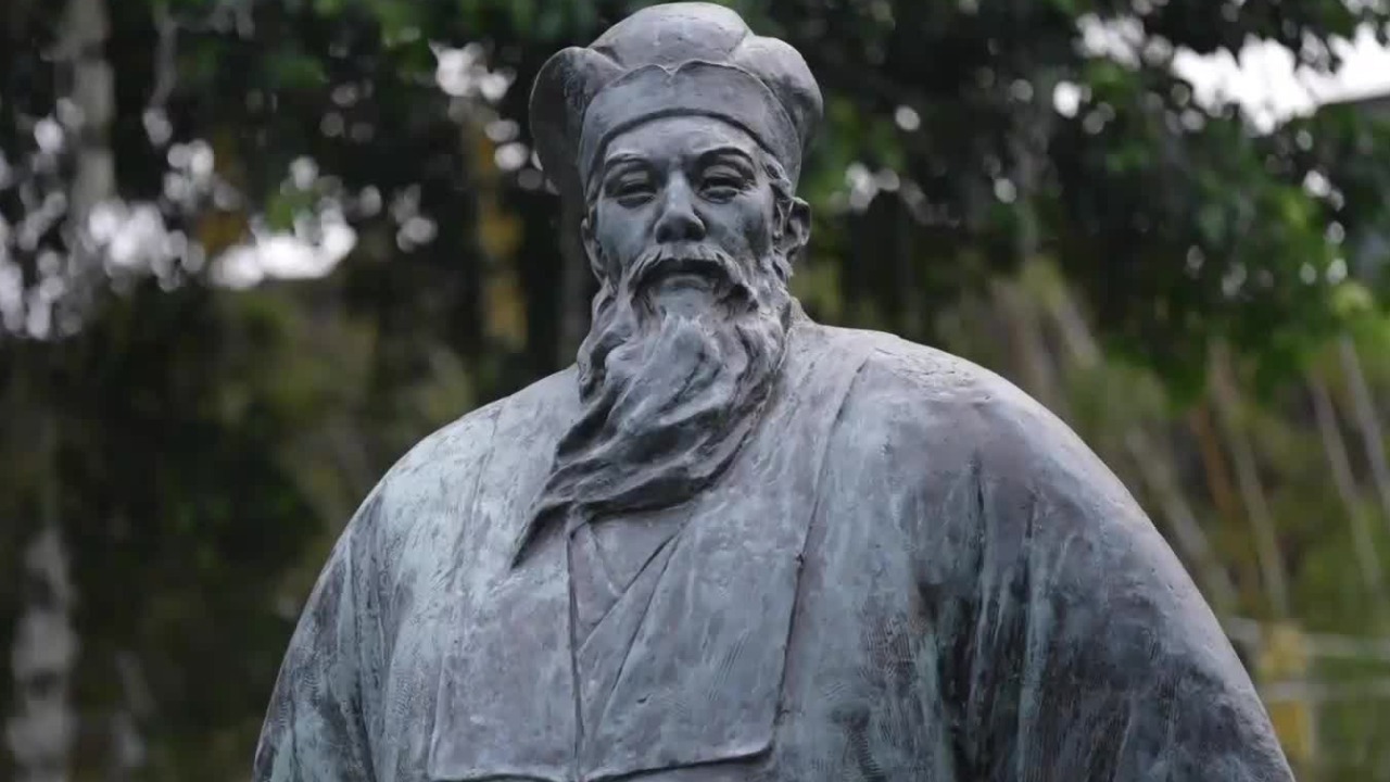 提到荔枝的诗词多达17首，因荔枝的美好慰藉，苏东坡对岭南增添了热爱之情