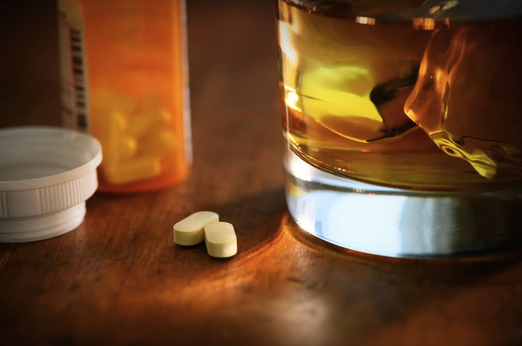 美国科技高管通过酗酒、吃药减轻压力