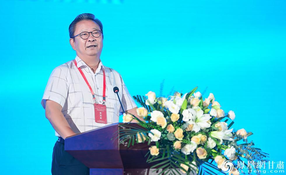 中国电子商务商协会联盟执行主席郝建强说，兰州新区的发展速度让人眼前一亮。杨艺锴 摄