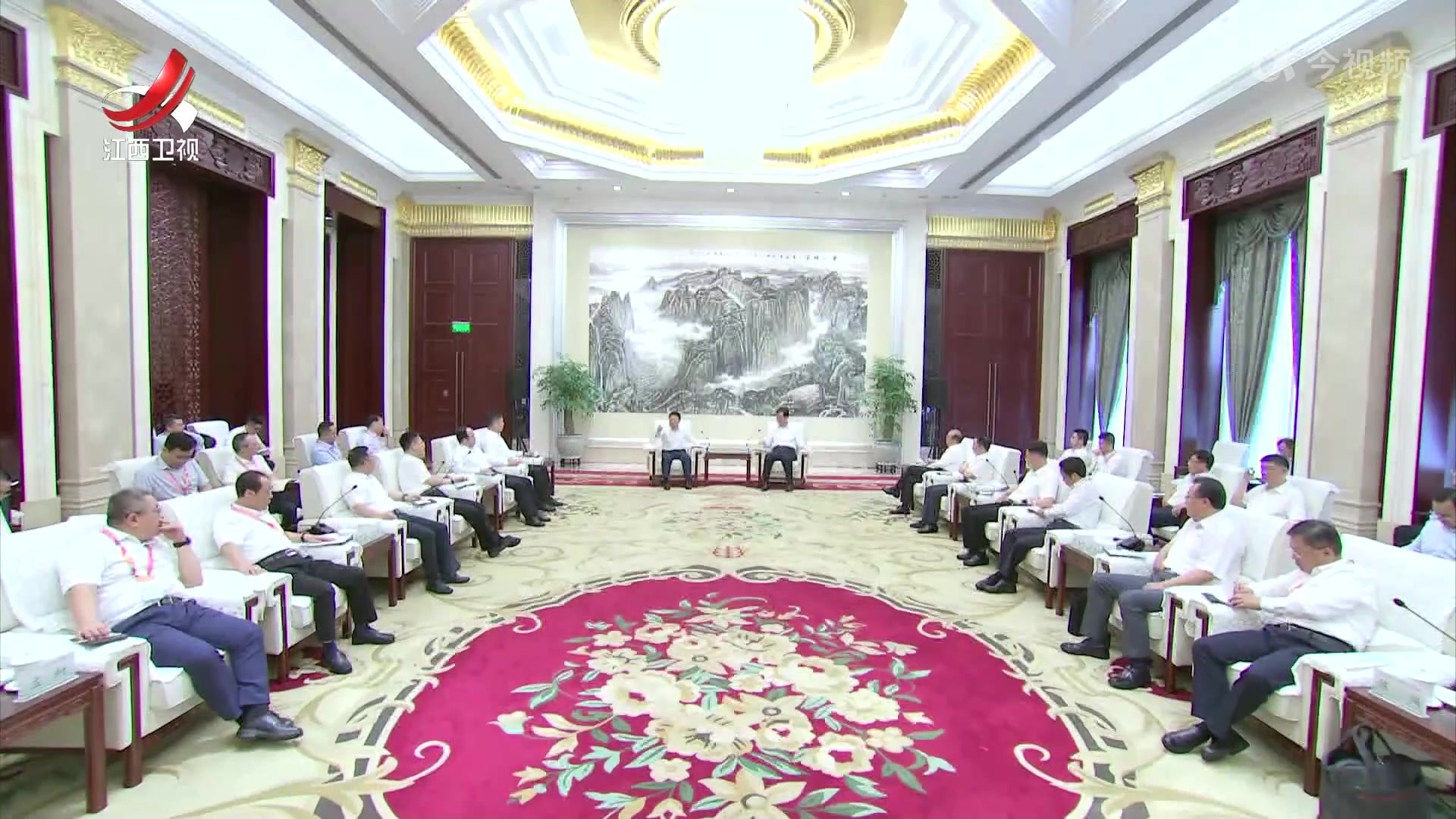 叶建春会见贵州省省长李炳军