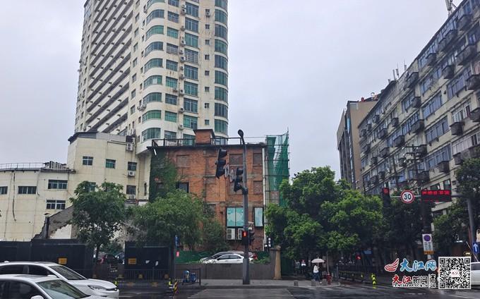 2023年6月，等待征拆的万花楼