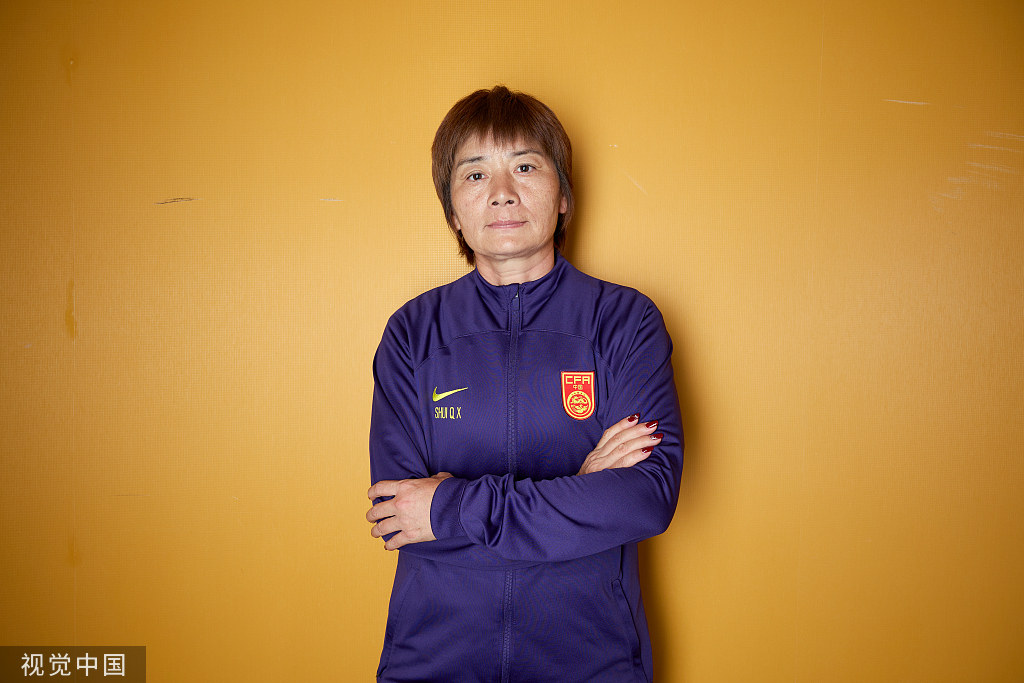 水庆霞教练拍摄官方写真。