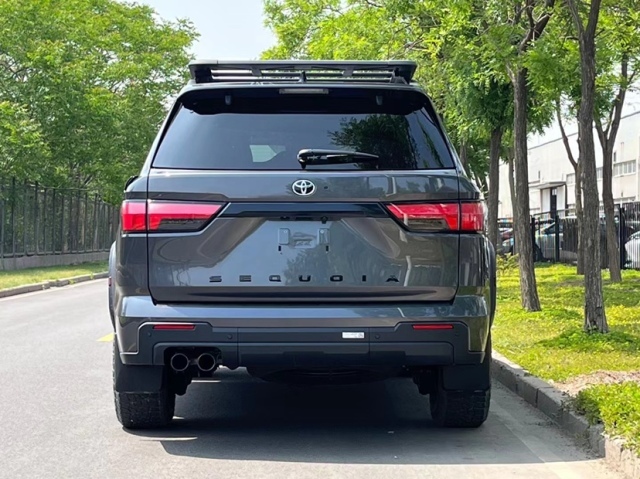 全尺寸suv丰田红杉最新报价95万起优惠