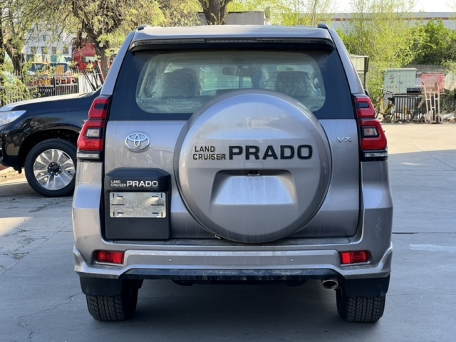 22款丰田霸道4000vx暗夜版顶配西安72万_凤凰网汽车_凤凰网