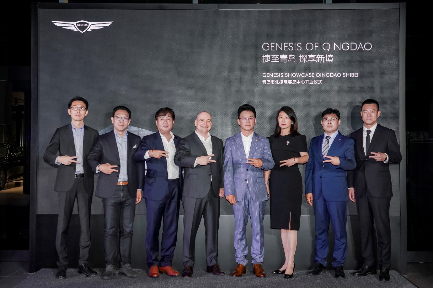 网络发展部部长张达文先生,金阳光汽车集团有限公司董事长刘昕先生