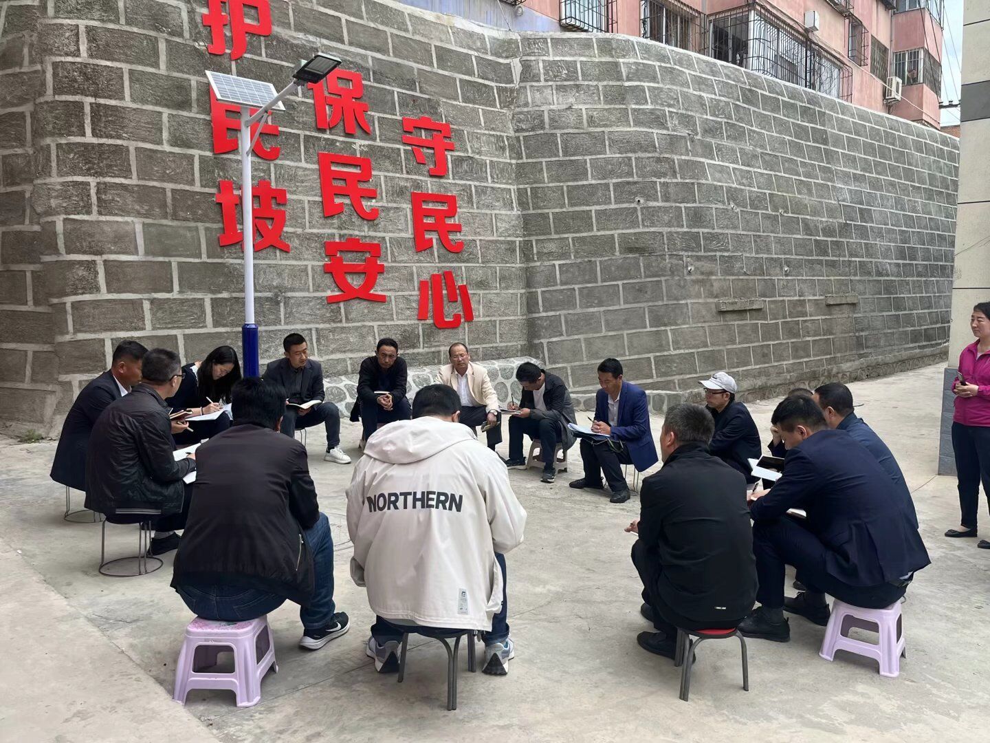 一波神仙操作来袭 华亭社区“曝光”幸福密码