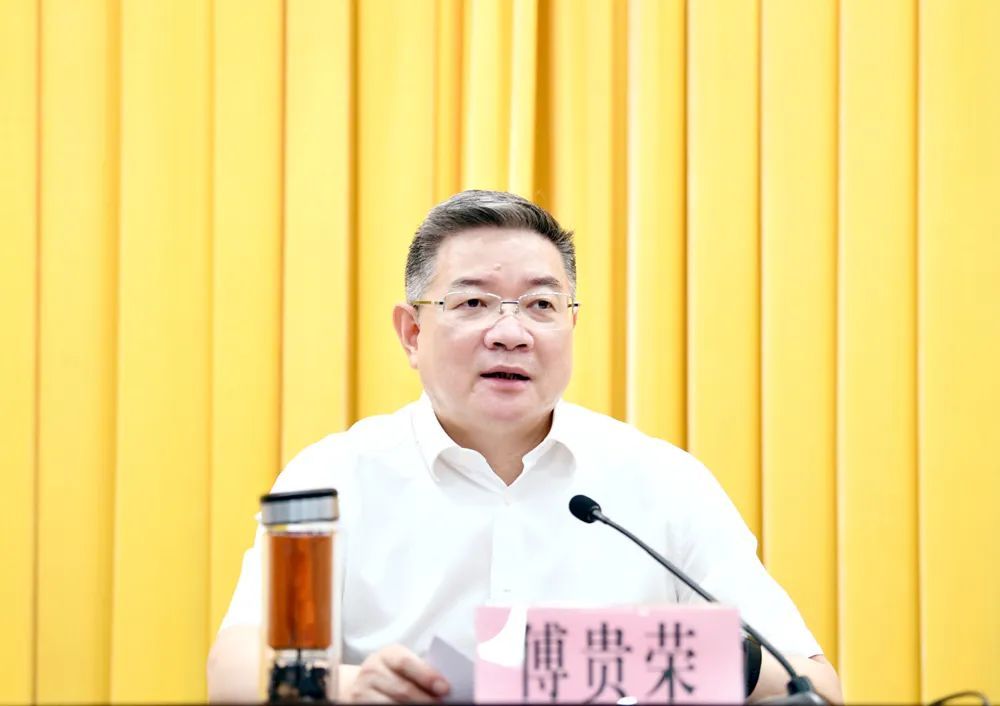 余姚市数字经济创新提质一号发展工程大会召开