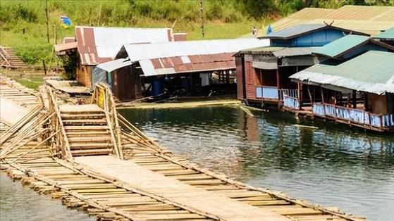 政能亮丨私造浮桥收费:莫让法律和社会效果双双流失