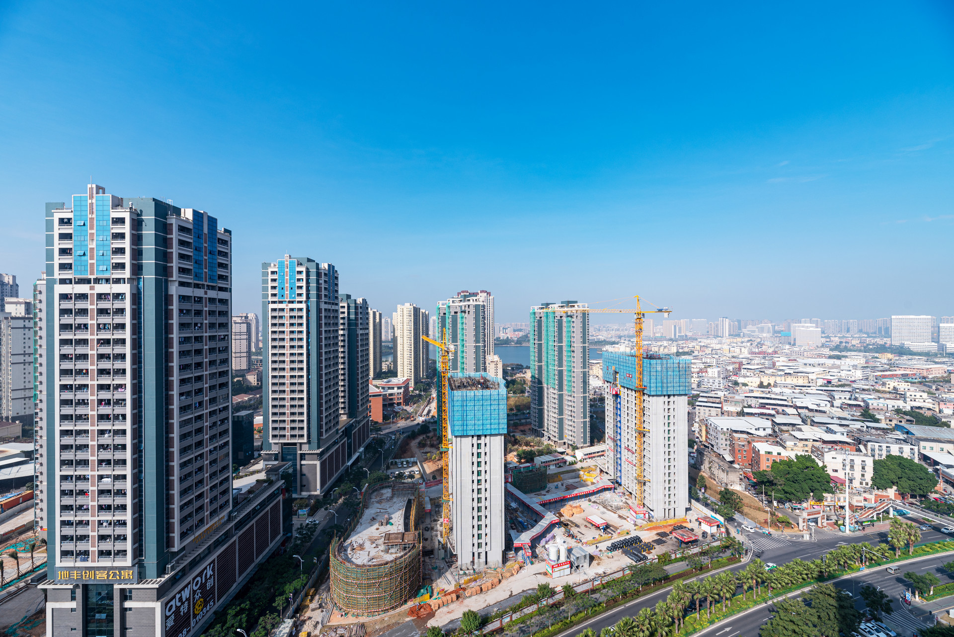 办公及精品商业等其中,五星级酒店由金鸡湖酒店集团运营管理将在漕湖