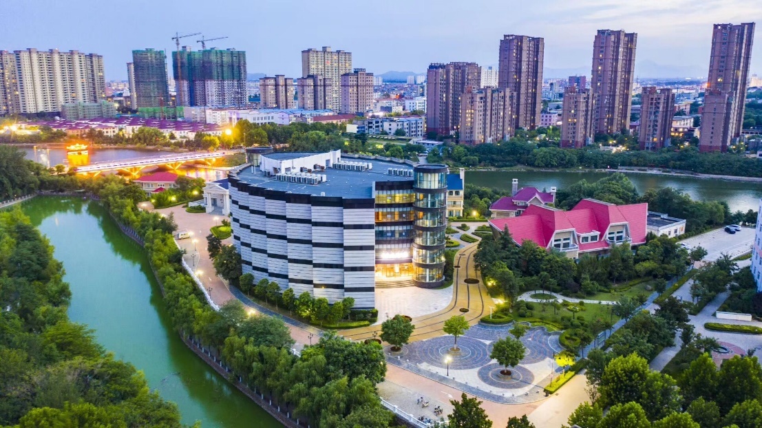 喜报!郑州西亚斯音乐戏剧学院荣获河南省第三届教师合唱节特殊贡献奖