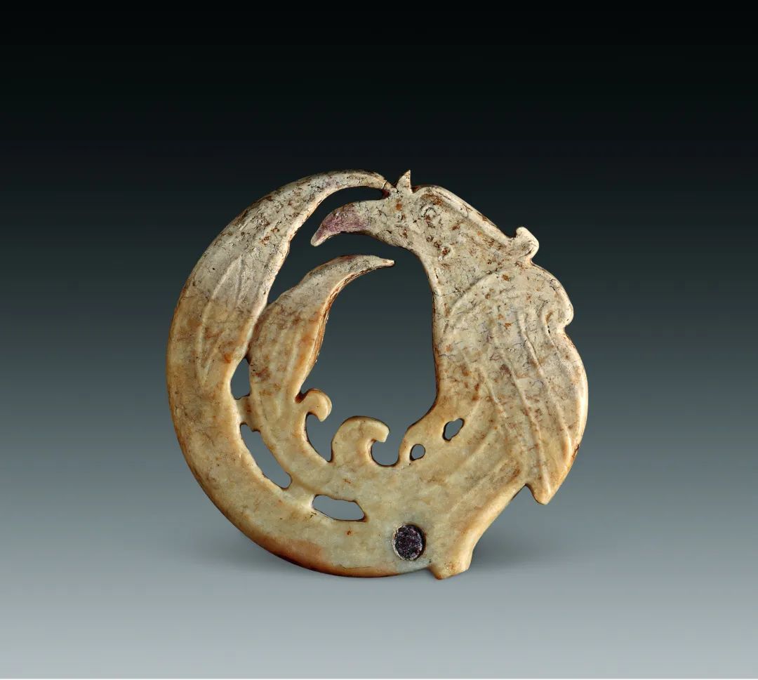 石家河遗址出土玉团凤