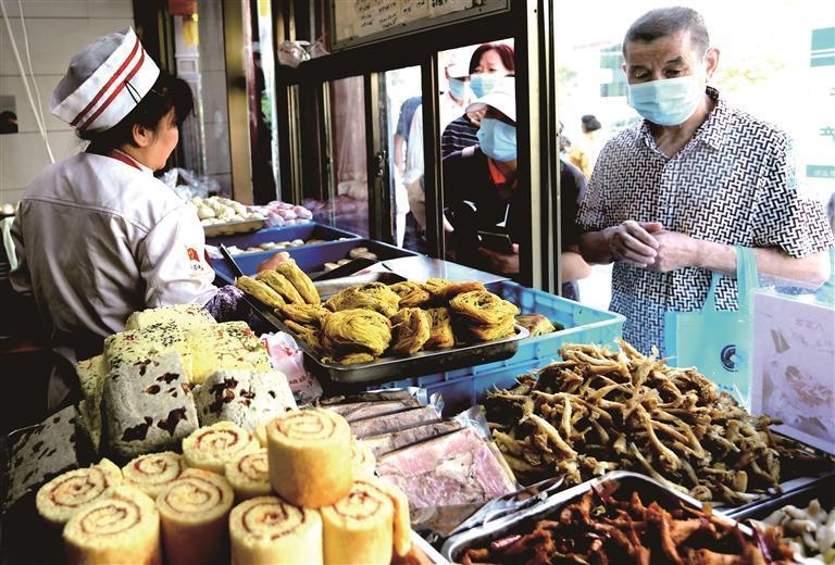 悦宾楼的外卖部 张建平 摄