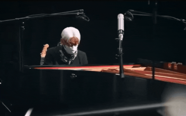 坂本龙一:我还能看到多少次满月升起?