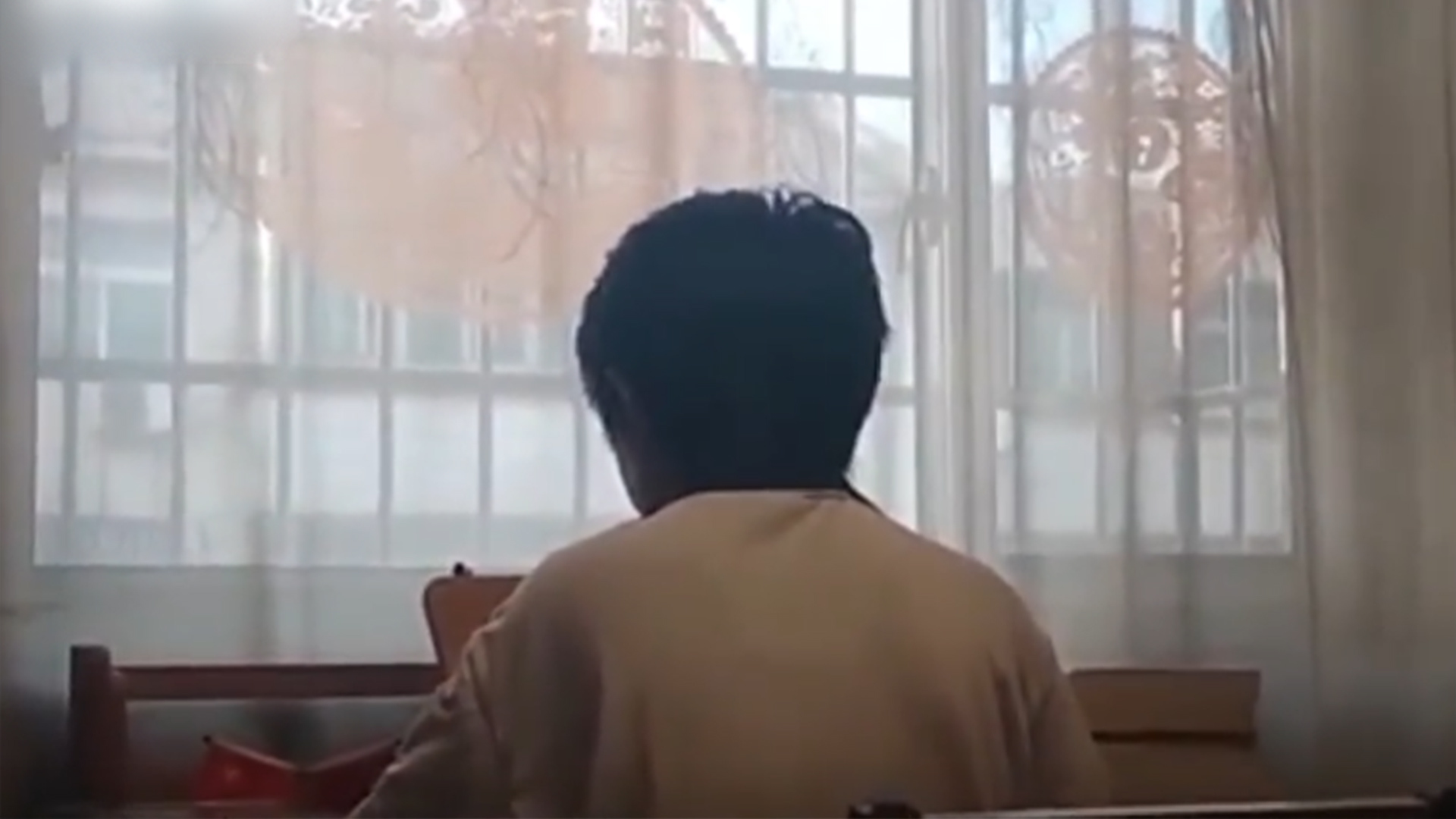 教育局回应“考生质疑中考成绩被偷”：核查确认答卷为本人所答，考生及家长不认可