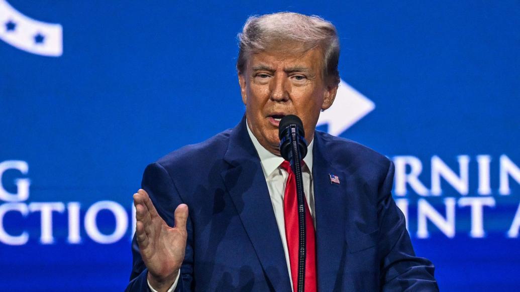 特朗普：台湾抢美国芯片生意，要阻止他们