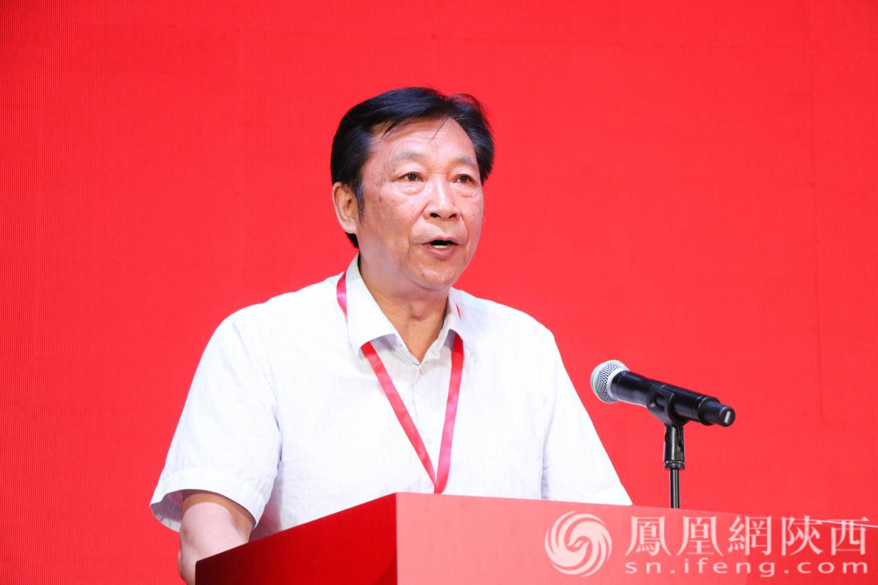 中国残疾人康复协会常务副理事长、秘书长曹跃进发表讲话