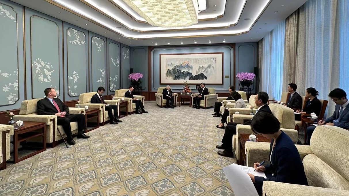 凤凰观察｜一个月内3任国务卿抵京 美国急什么？_凤凰网视频_凤凰网