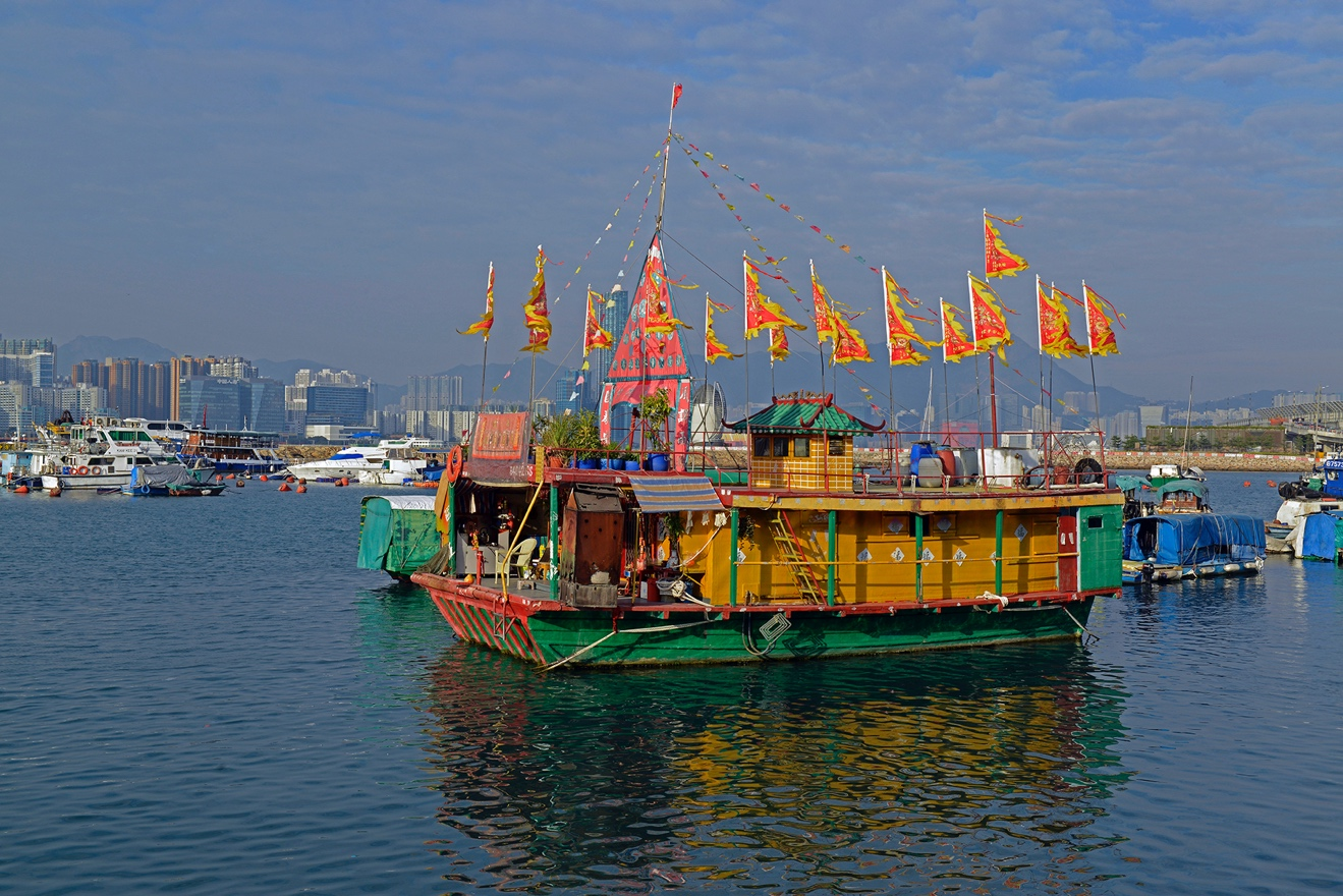 新闻时刻|深港摄影家百幅作品齐“绘”双城画卷