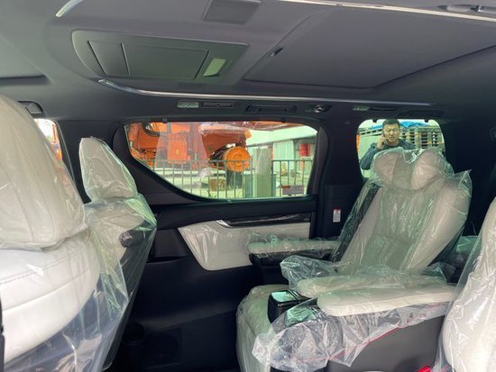 2023款雷克萨斯lm300h七座现车火热促销