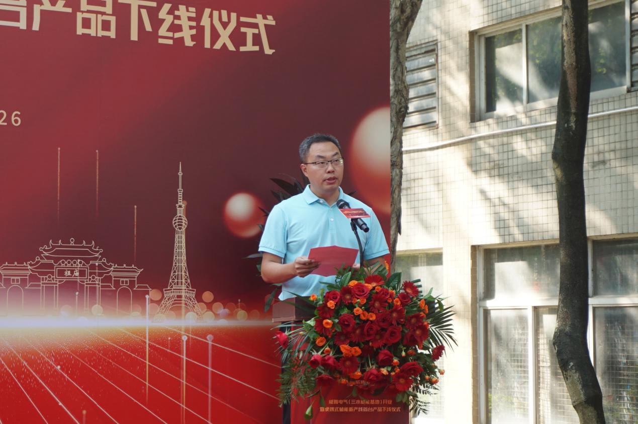 (西南街道党工委副书记、街道办事处主任徐仲辉)