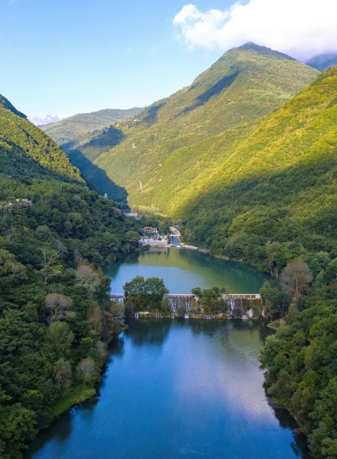 ▲宕昌官鹅沟森林公园 胡卫东 摄