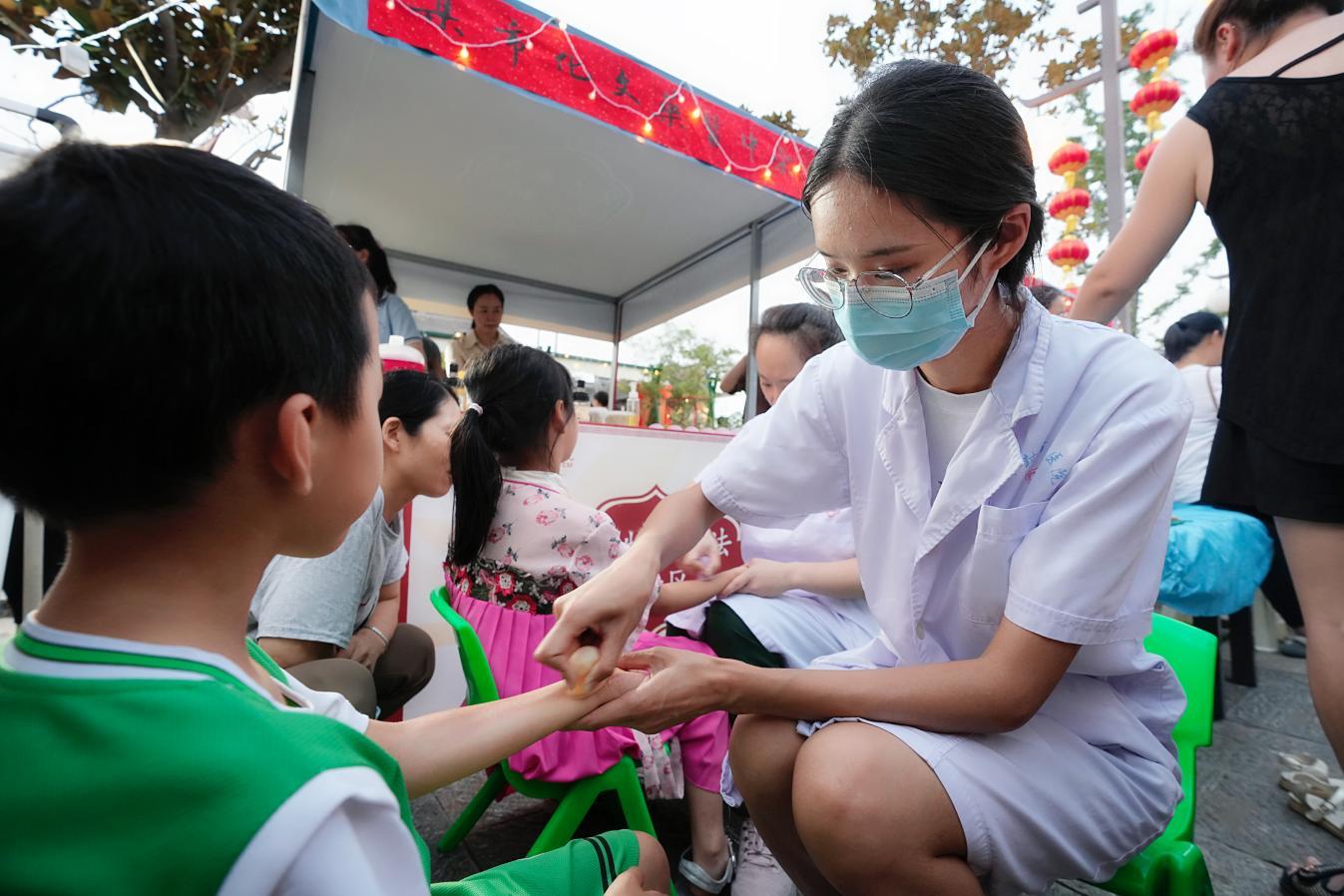 火爆！打卡大宋中医药文化市集