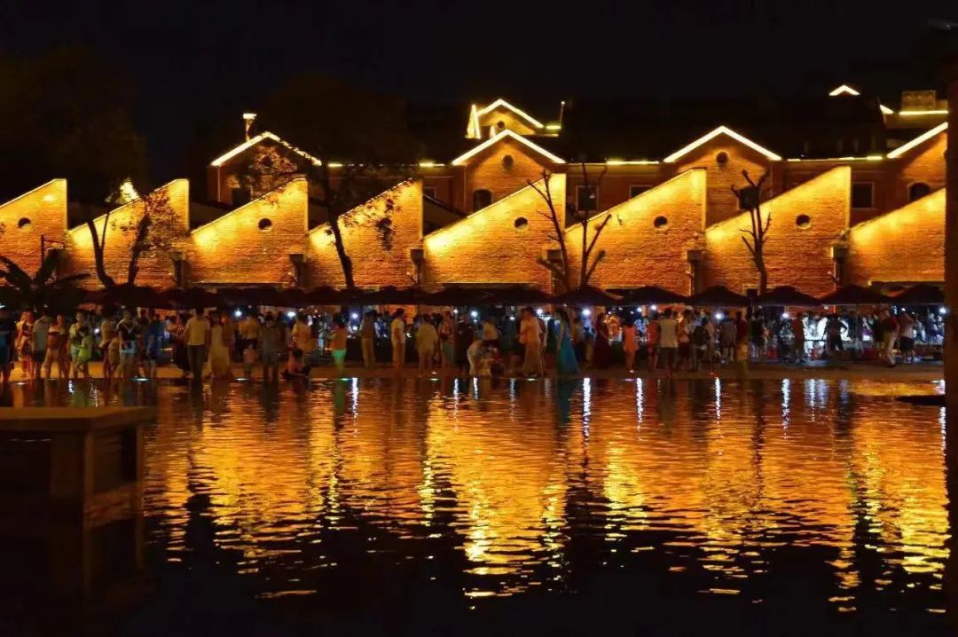 暑期旅游“热”力十足 6月至今近90万人参观陶溪川