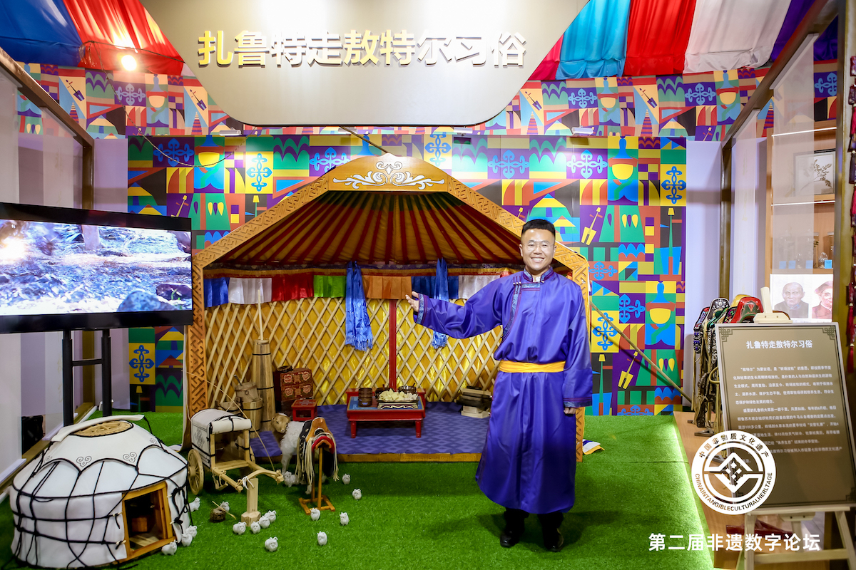 扎鲁特旗非遗馆展示现场