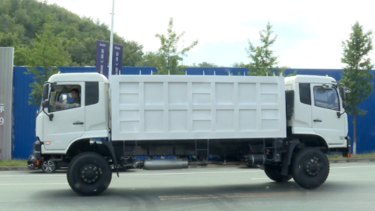 车企研发出“国内首款双头汽车”，目前已接20台订单