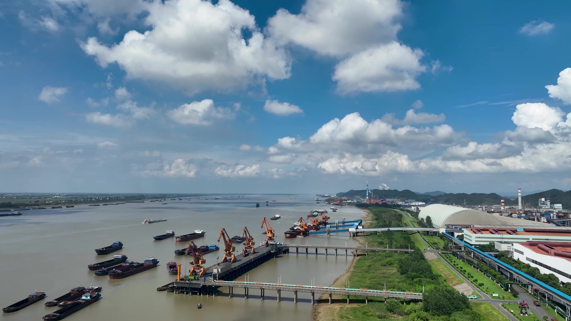 江西湖口:长江岸线美如画_凤凰网视频_凤凰网