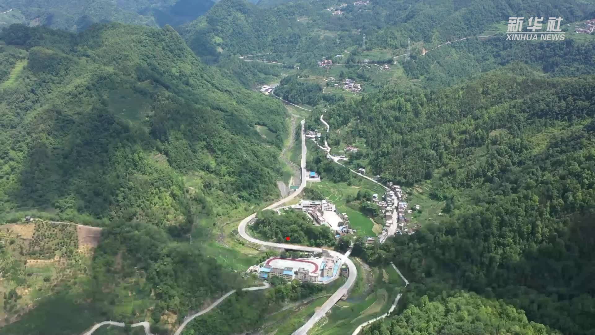 贵州：建好农村公路  为乡村振兴提速