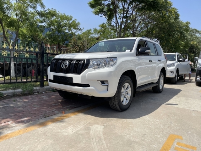 丰田霸道2800柴油最新行情价格50万优惠