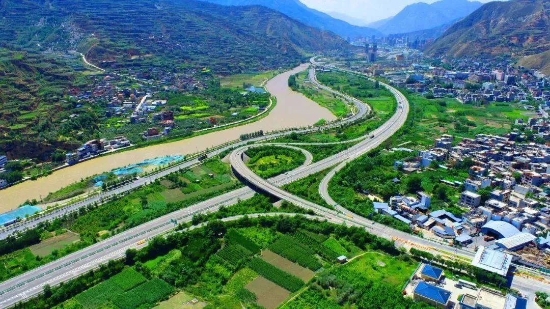 陇南：一座向绿而生的“生态宝库”