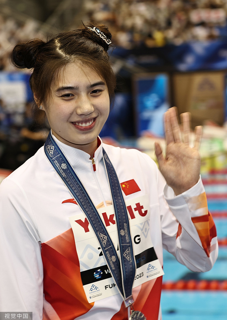 为了确保男女4×100米混合泳接力赛，张雨霏宁愿放弃自己的主项200米蝶泳。