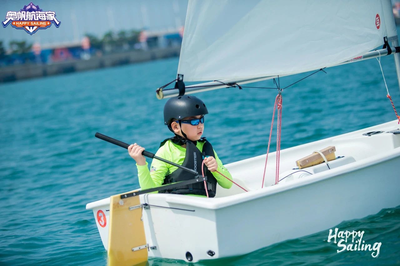 一起走进青春热血的帆船少年的自由夏天！