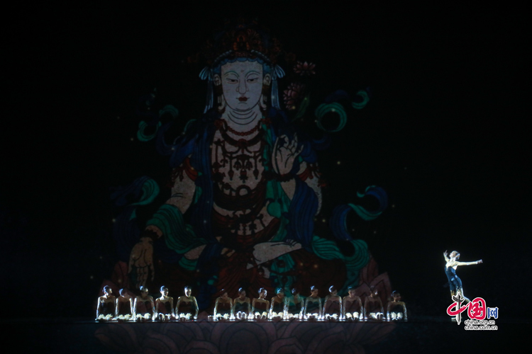 大型情景音画剧《千手千眼》演出剧照(拍摄于7月29日)中国网记者 郑伟 摄