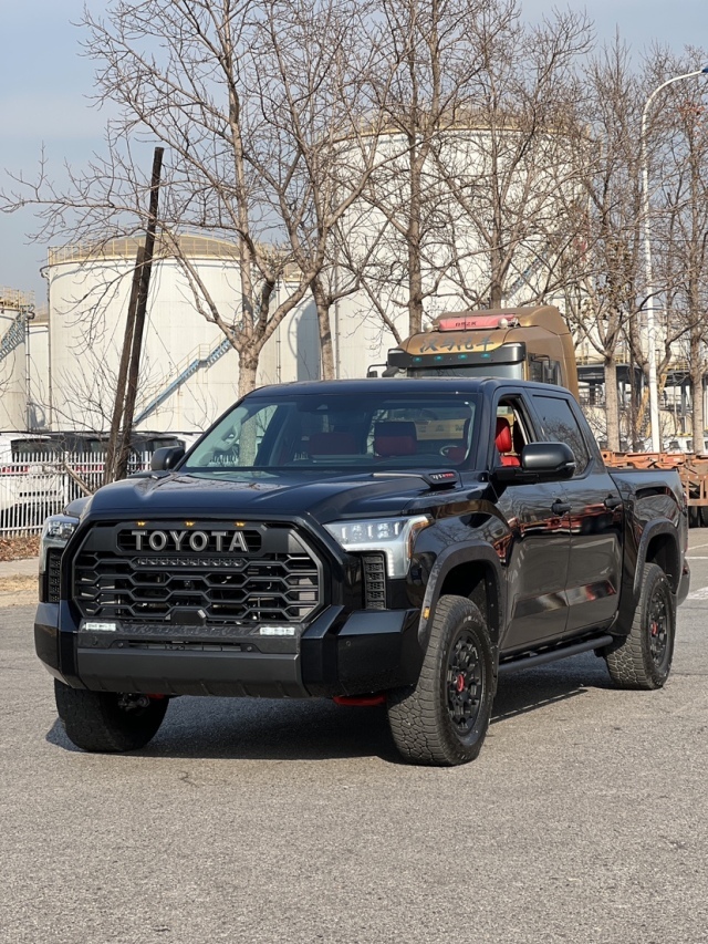 23款丰田坦途35t混动trdpro西安60万