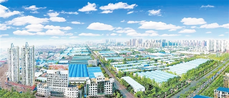 生机勃勃的抚州高新产业园 陈 强摄