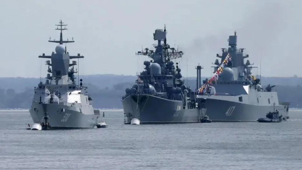 俄国防部：俄黑海舰队摧毁3艘来袭乌军无人艇