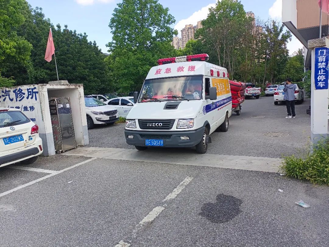 苏州青年蓝天救援队千里驰援涿州