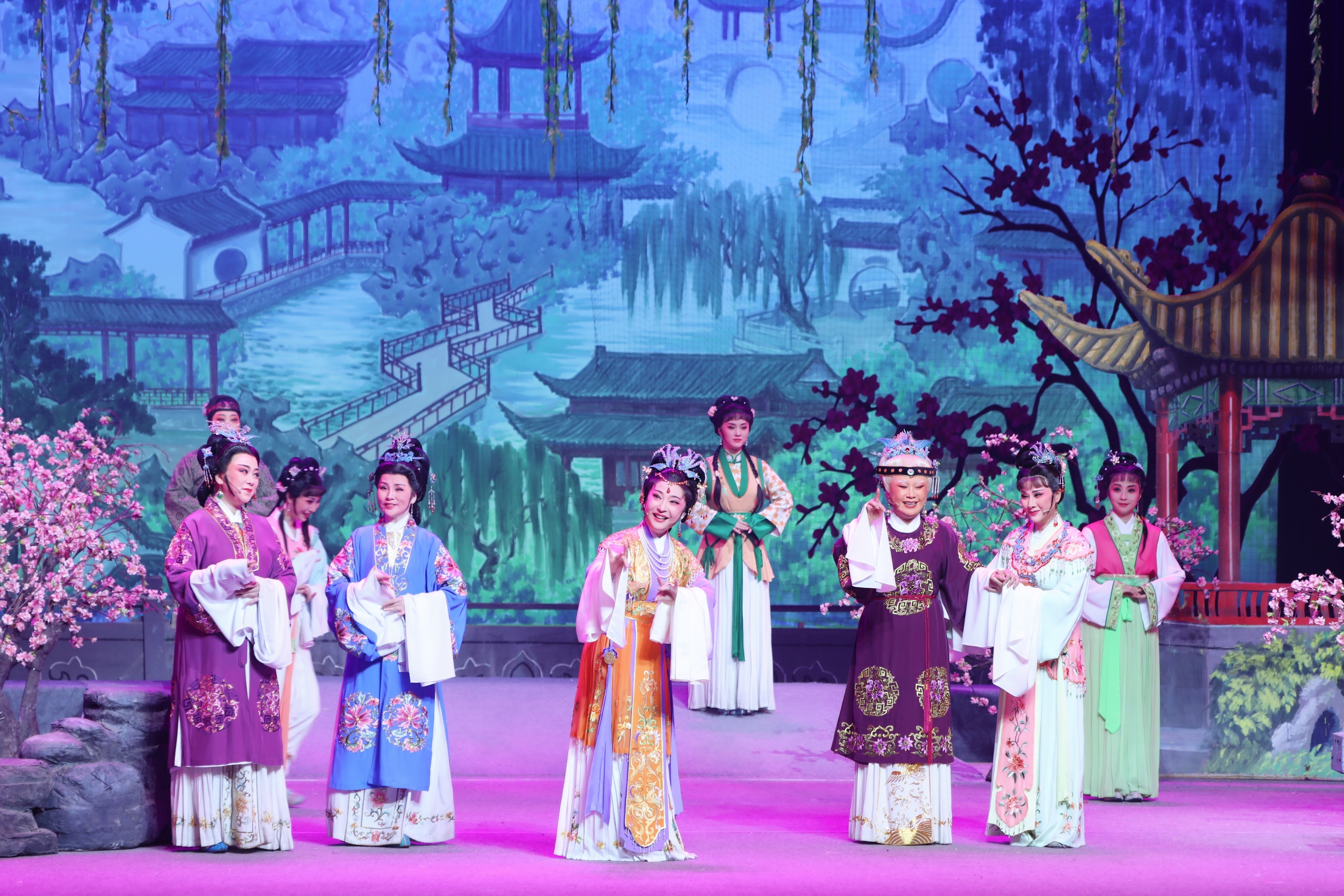 甬城小百花  越音绽香江——宁波小百花越剧团即将赴港展演