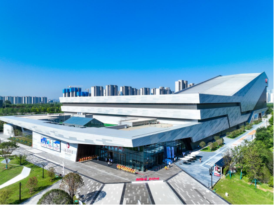 西北地区规模最大的室内雪场 西安热雪奇迹正式开业凤凰网陕西_凤凰网