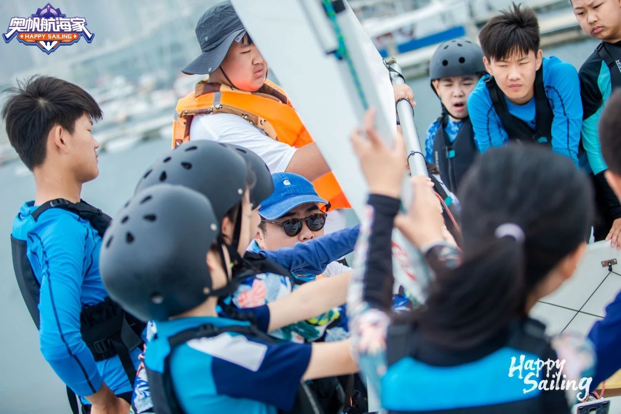 一起走进青春热血的帆船少年的自由夏天！