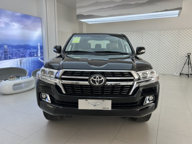 2021款丰田兰德酷路泽5700热销价132万_凤凰网汽车_凤凰网