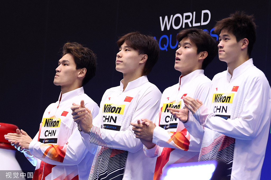 中国队拿下男子混合泳接力银牌。